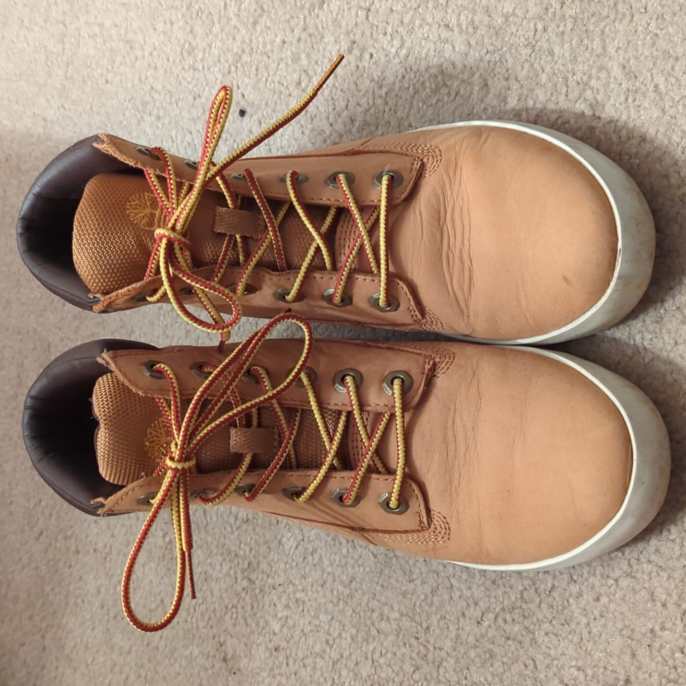 Timberland Skyla Bay 6-Inch Sneaker Boots (tan, size 6)